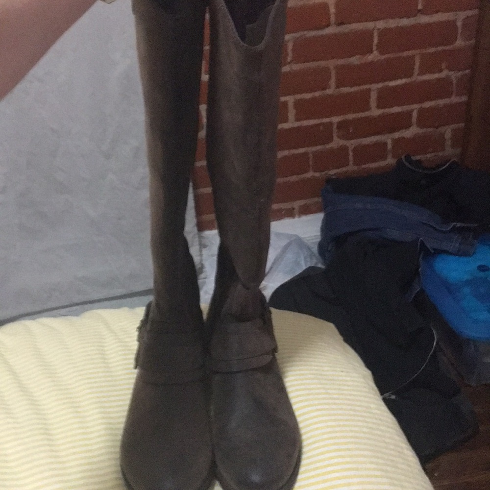 Crown Vintage Riding Boot, size 7.5.